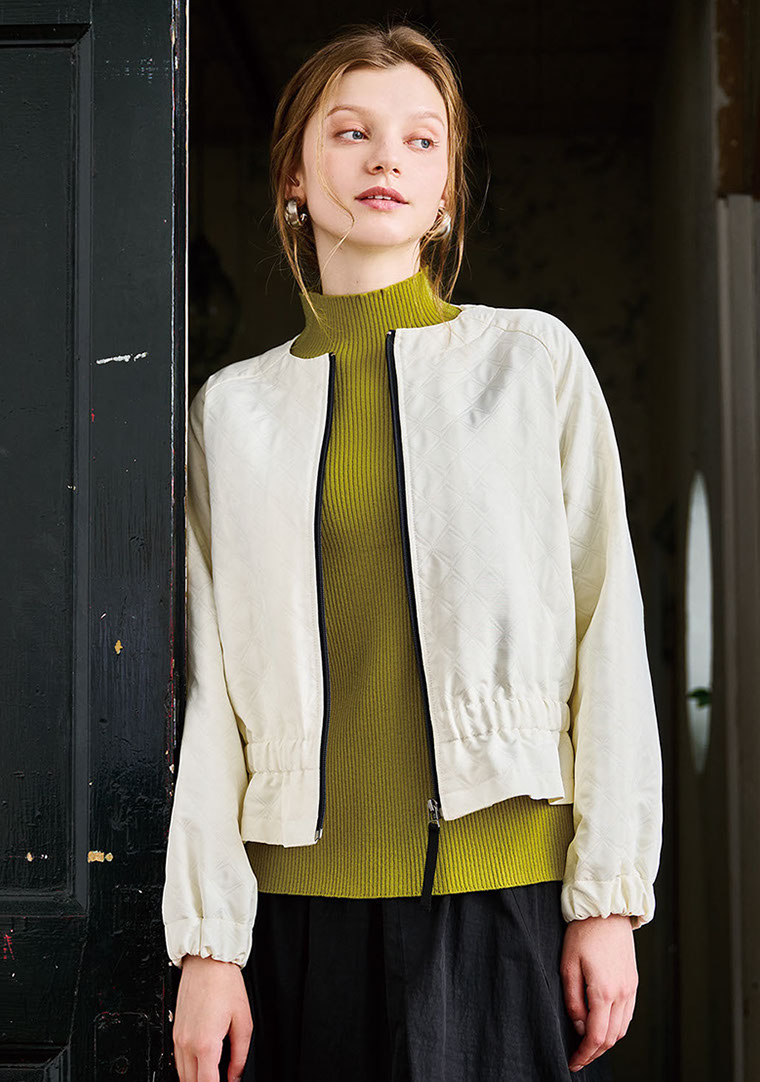 最終値★新品7割以下★高級ブランド三星ＳＯＥＮ七部袖ブラウスorジャケット 最終値☆新品7割以下☆高級ブランド三星SOEN七部袖ブラウス